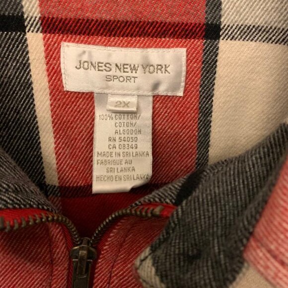 Jones New York Sport full zip blazer. Heavy flannel. New/never worn. Size 2X. - Picture 4 of 4